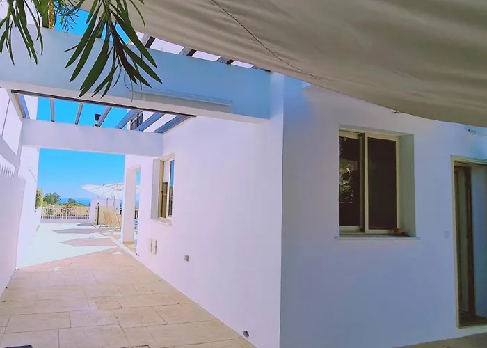 Panorama - Kamelia Pegeia