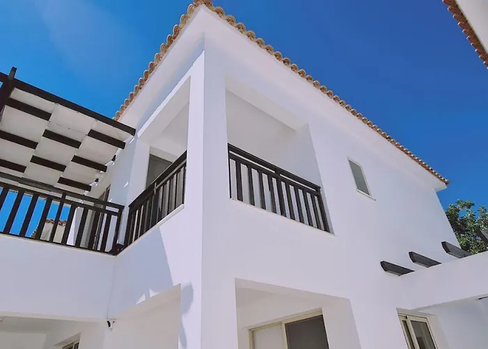 Panorama - Kamelia Vila